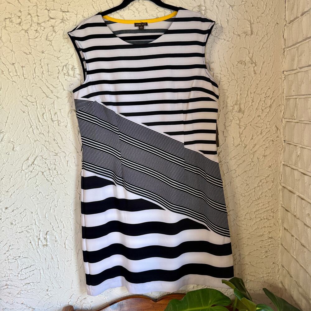 Black White Striped Dress Womens Size 14 Sheath Sleeveless Work Career Graphic